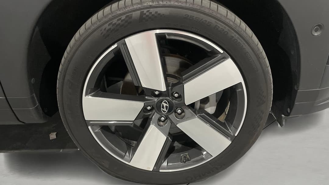 2024 Hyundai Santa Fe Hev (AWD), Automatic, 17521 km, Right Front Wheel