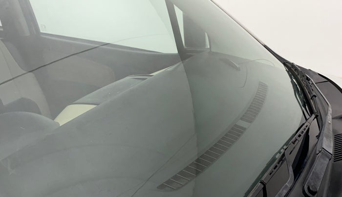 2017 Maruti Wagon R 1.0 VXI OPT, Petrol, Manual, 1,13,131 km, Front windshield - Minor spot on windshield