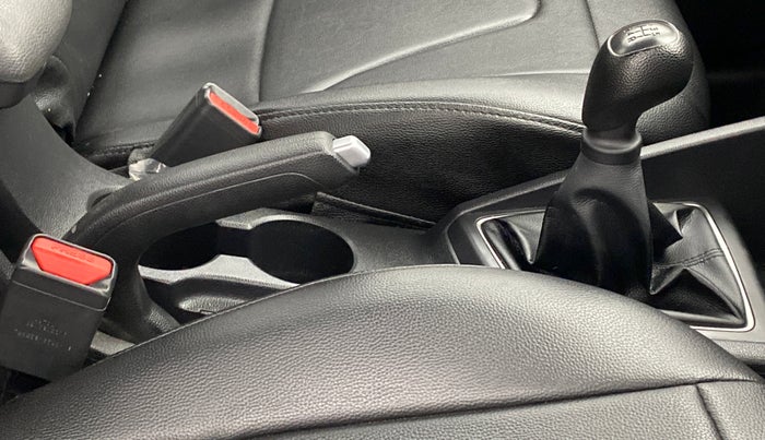 2019 Hyundai Elite i20 MAGNA+ VTVT, Petrol, Manual, 17,512 km, Gear Lever