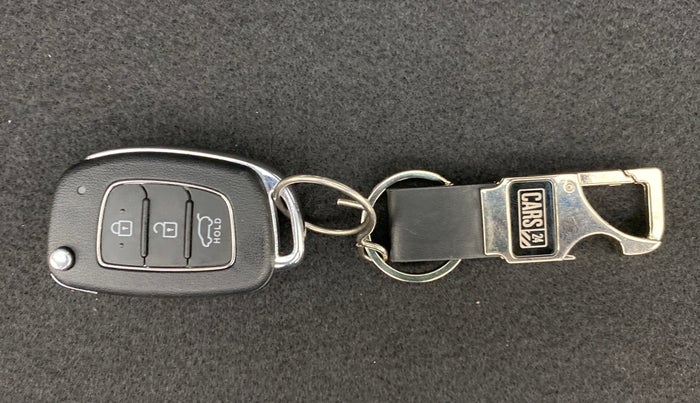 2021 Hyundai NEW I20 SPORTZ 1.2 MT, Petrol, Manual, 3,498 km, Key Close Up