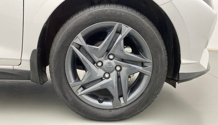 2021 Hyundai NEW I20 SPORTZ 1.2 MT, Petrol, Manual, 3,498 km, Right Front Wheel