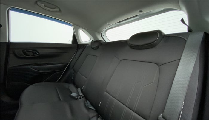 2021 Hyundai NEW I20 SPORTZ 1.2 MT, Petrol, Manual, 3,498 km, Right Side Rear Door Cabin