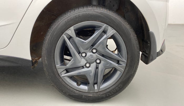 2021 Hyundai NEW I20 SPORTZ 1.2 MT, Petrol, Manual, 3,498 km, Left Rear Wheel
