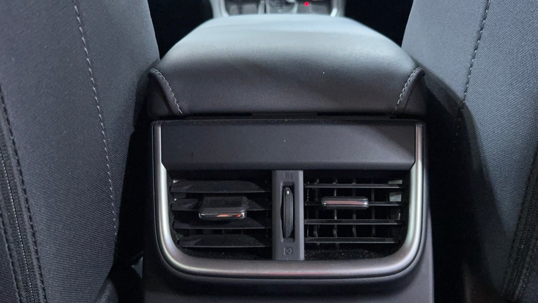 Rear A/C Vent