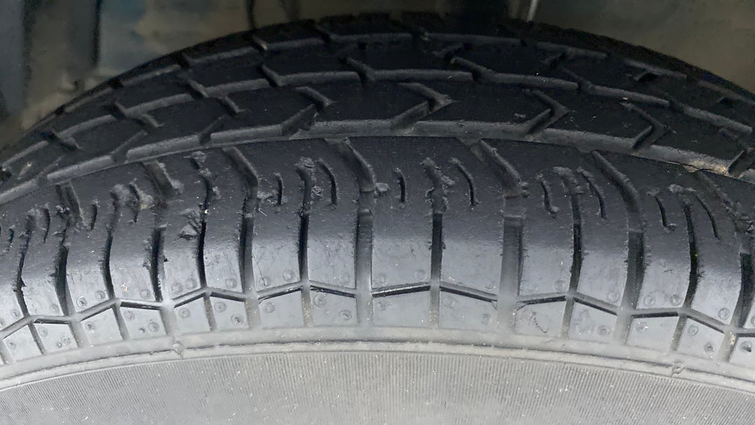 Left Front Tyre Tread