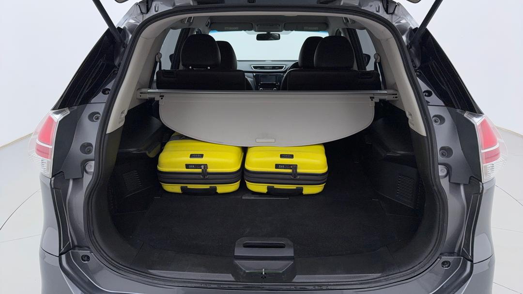 2016 Nissan X-trail St-l (fwd), Automatic, 111036 km, Boot Inside View with Luggage