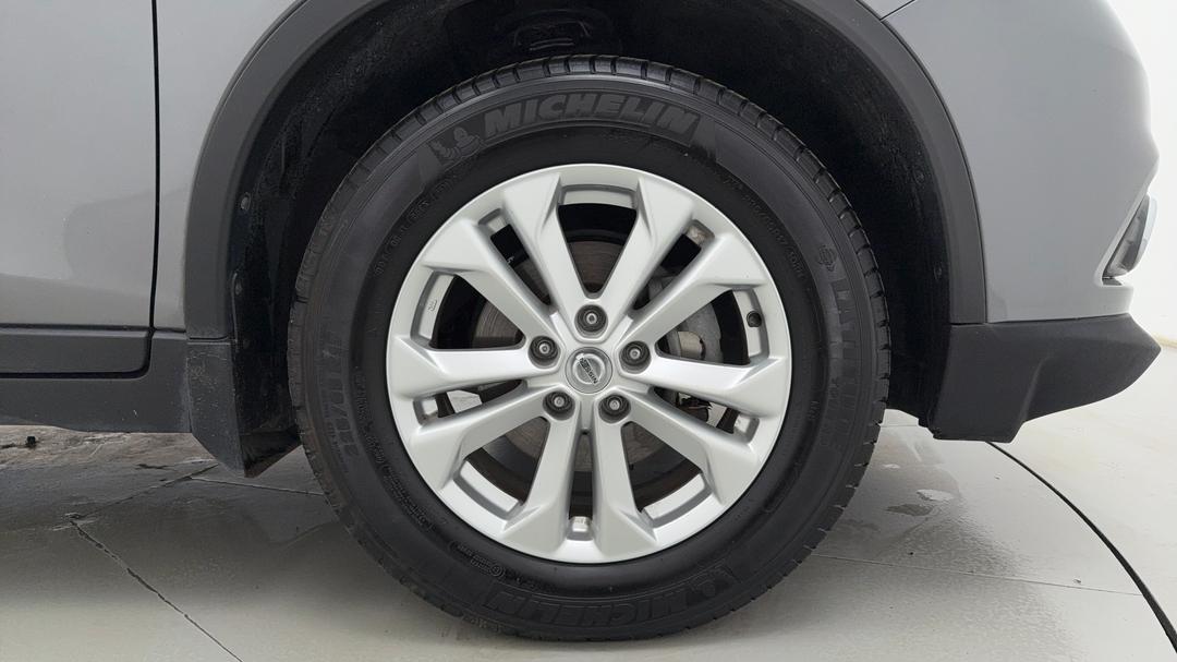 2016 Nissan X-trail St-l (fwd), Automatic, 111036 km, Right Front Wheel