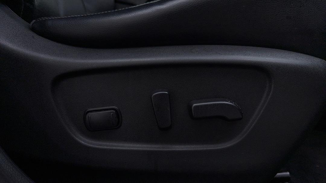 2016 Nissan X-trail St-l (fwd), Automatic, 111036 km, Drivers Side Adjustment Panel