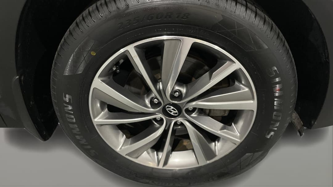 2020 Hyundai Santa Fe Elite Crdi (AWD), Automatic, 60681 km, Right Front Wheel