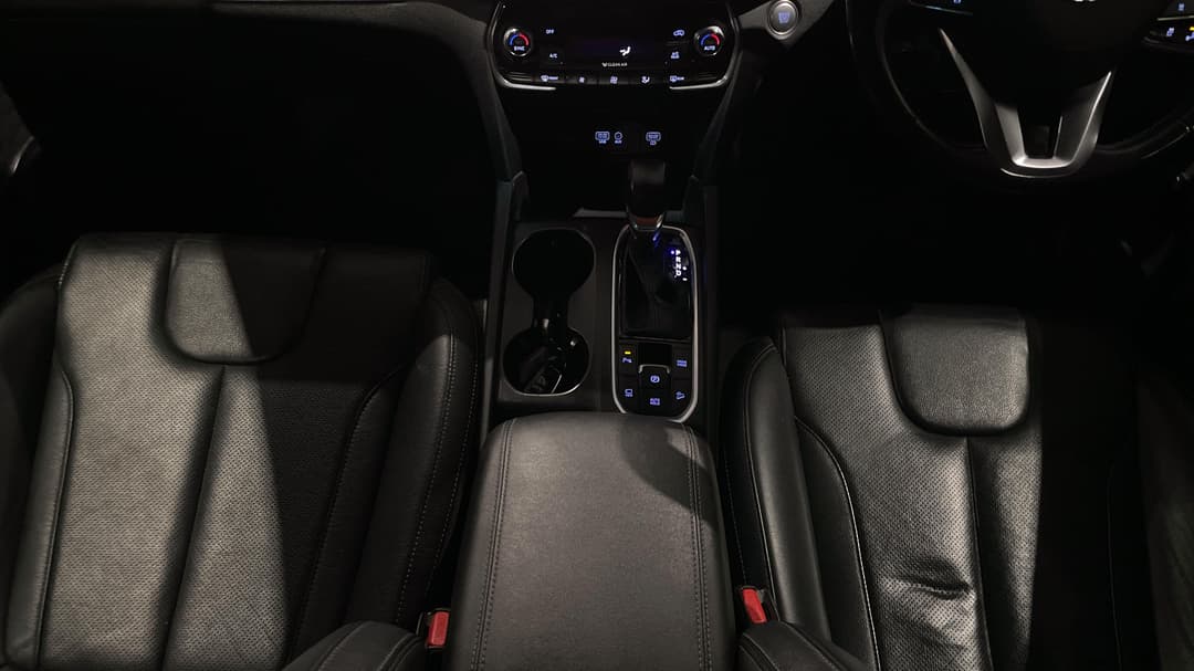 2020 Hyundai Santa Fe Elite Crdi (AWD), Automatic, 60681 km, Center Console