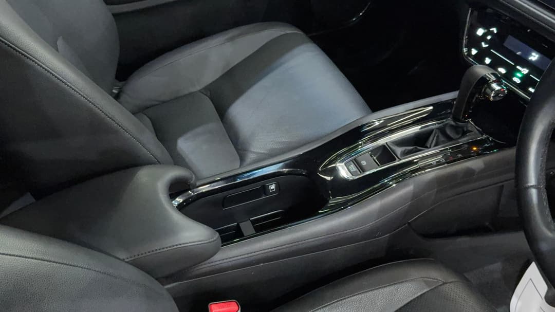 2021 Honda HR-V Rs, Automatic, 38904 km, Center Console
