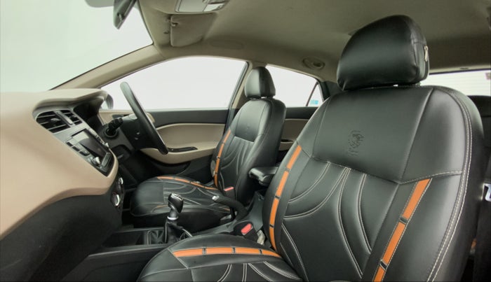 2019 Hyundai Elite i20 SPORTZ PLUS 1.4 CRDI, Diesel, Manual, 82,662 km, Right Side Front Door Cabin