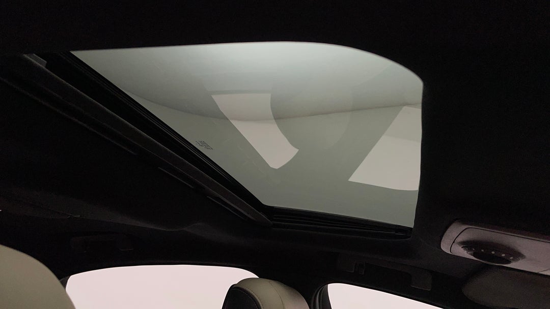 Interior Sunroof/Moonroof