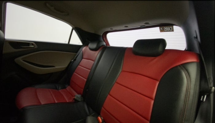 2016 Hyundai Elite i20 ASTA 1.2 (O), Petrol, Manual, 89,142 km, Right Side Rear Door Cabin