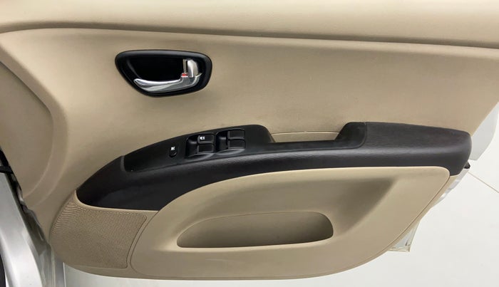 2014 Hyundai i10 SPORTZ 1.1 IRDE2, Petrol, Manual, 73,645 km, Driver Side Door Panels Control