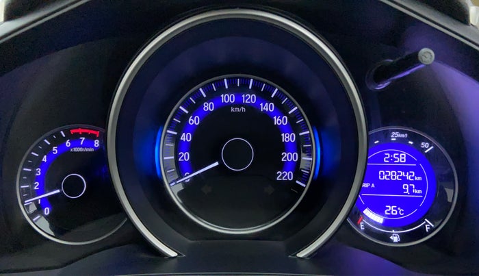 2016 Honda Jazz 1.2 V MT, Petrol, Manual, 28,242 km, Odometer Image