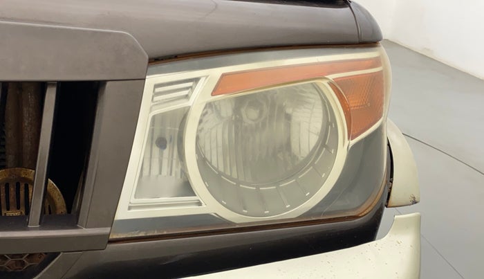 2016 Mahindra Bolero ZLX BS IV, Diesel, Manual, 1,39,416 km, Left headlight - Faded