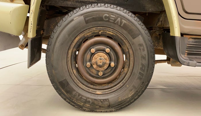2016 Mahindra Bolero ZLX BS IV, Diesel, Manual, 1,39,583 km, Right Rear Wheel