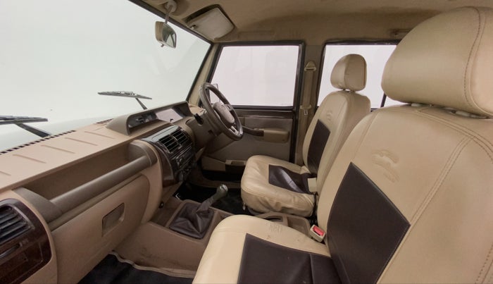 2016 Mahindra Bolero ZLX BS IV, Diesel, Manual, 1,39,416 km, Right Side Front Door Cabin