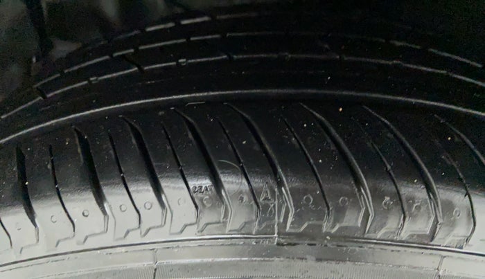 2017 Honda WR-V 1.2 i-VTEC VX MT, Petrol, Manual, 26,693 km, Left Front Tyre Tread