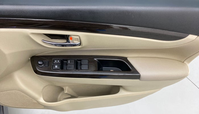 2017 Maruti Ciaz ALPHA 1.4 VVT, Petrol, Manual, 52,830 km, Driver Side Door Panels Control