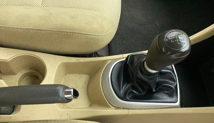 2014 Hyundai Verna FLUIDIC 1.4 VTVT, Petrol, Manual, 63,687 km, Gear Lever