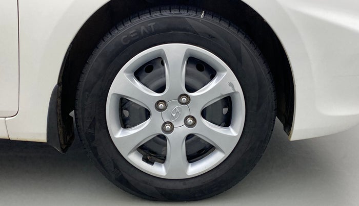 2014 Hyundai Verna FLUIDIC 1.4 VTVT, Petrol, Manual, 63,687 km, Right Front Wheel