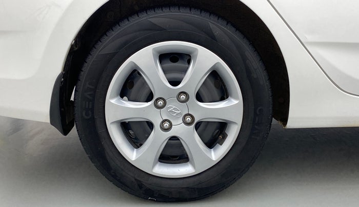 2014 Hyundai Verna FLUIDIC 1.4 VTVT, Petrol, Manual, 63,687 km, Right Rear Wheel