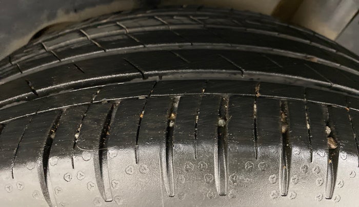 2021 MG HECTOR PLUS SHARP CVT, Petrol, Automatic, 13,555 km, Left Rear Tyre Tread