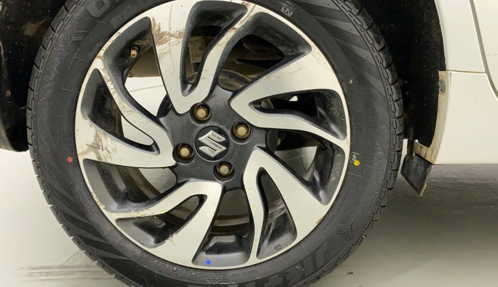 2019 Maruti Baleno ZETA DIESEL 1.3, Diesel, Manual, 62,505 km, Right rear tyre - Minor scratches