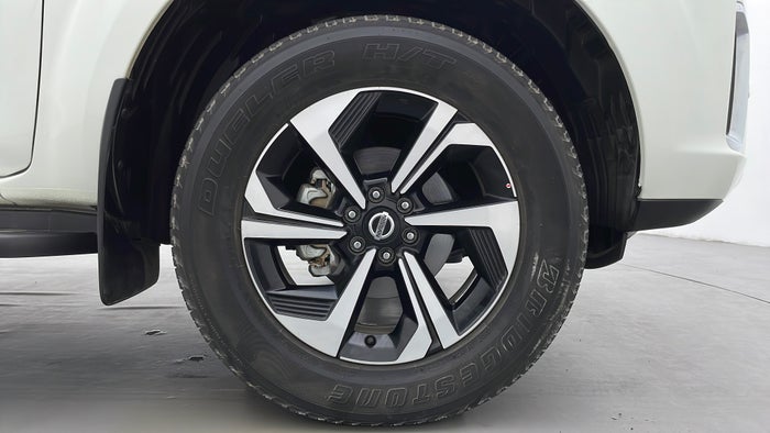 NISSAN X-TERRA-Right Front Tyre