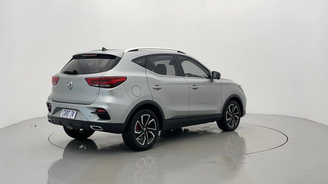 Right Back Diagonal (45- Degree) View