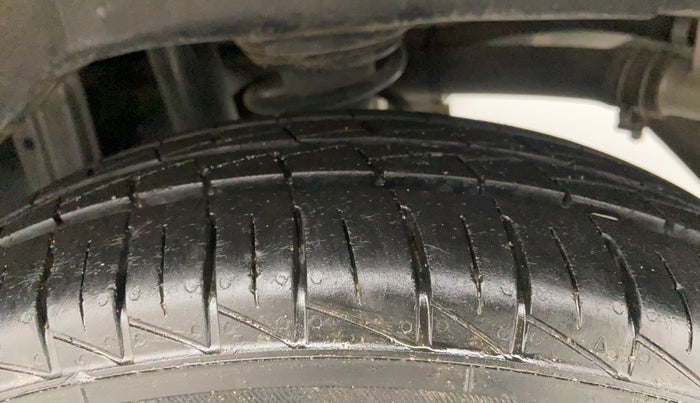 2022 Maruti Alto VXI, Petrol, Manual, 18,803 km, Left Rear Tyre Tread