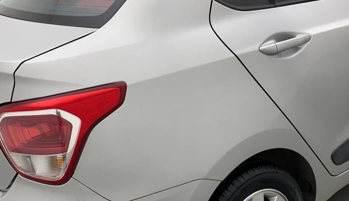 2016 Hyundai Xcent S 1.2, Petrol, Manual, 28,166 km, Right quarter panel - Minor scratches