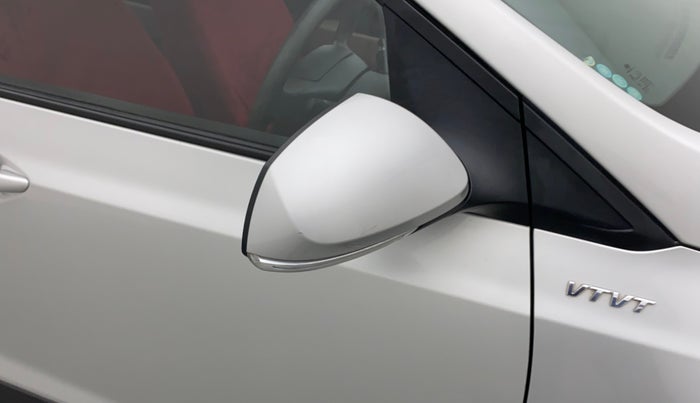 2016 Hyundai Xcent S 1.2, Petrol, Manual, 28,166 km, Right rear-view mirror - Mirror motor not working