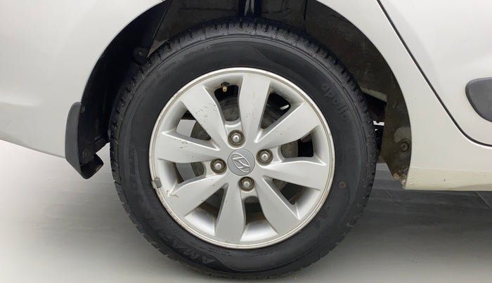 2016 Hyundai Xcent S 1.2, Petrol, Manual, 28,166 km, Right Rear Wheel