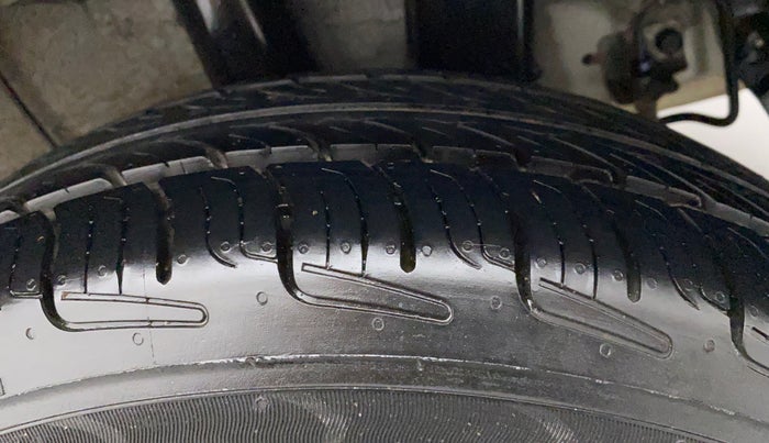 2016 Hyundai Xcent S 1.2, Petrol, Manual, 28,166 km, Left Rear Tyre Tread