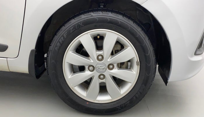 2016 Hyundai Xcent S 1.2, Petrol, Manual, 28,166 km, Right Front Wheel