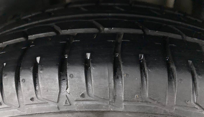 2016 Tata Tiago XZ PETROL, Petrol, Manual, 60,805 km, Left Rear Tyre Tread