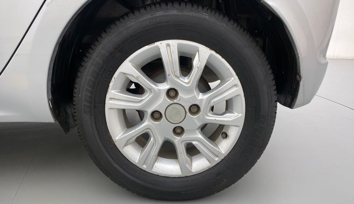 2016 Tata Tiago XZ PETROL, Petrol, Manual, 60,805 km, Left Rear Wheel