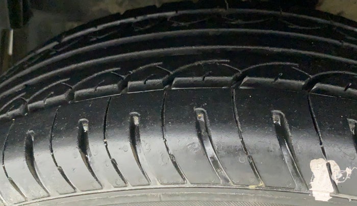 2014 Honda City S MT PETROL, Petrol, Manual, 89,117 km, Left Front Tyre Tread