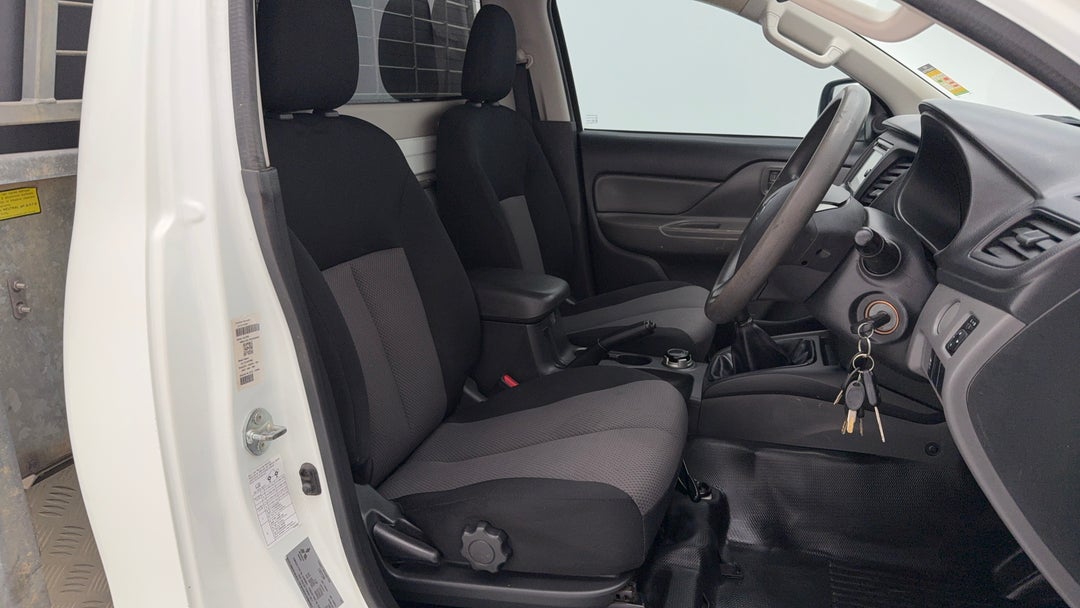 2017 Mitsubishi Triton Glx (4x4), Manual, 113876 km, Right Side Front Door Cabin View