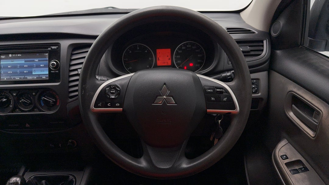 2017 Mitsubishi Triton Glx (4x4), Manual, 113876 km, Steering Wheel Close-up