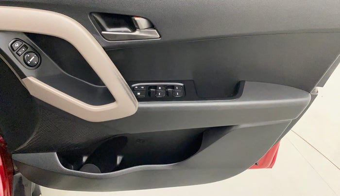 2017 Hyundai Creta SX PLUS AT 1.6 PETROL, Petrol, Automatic, 32,086 km, Driver Side Door Panels Control