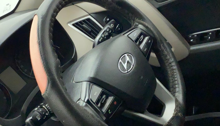 2017 Hyundai Creta SX PLUS AT 1.6 PETROL, Petrol, Automatic, 32,086 km, Steering wheel - Sound system control not functional
