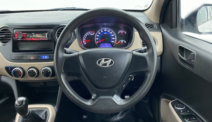 2015 Hyundai Grand i10 MAGNA 1.2 VTVT, Petrol, Manual, 1,00,645 km, Steering Wheel Close Up