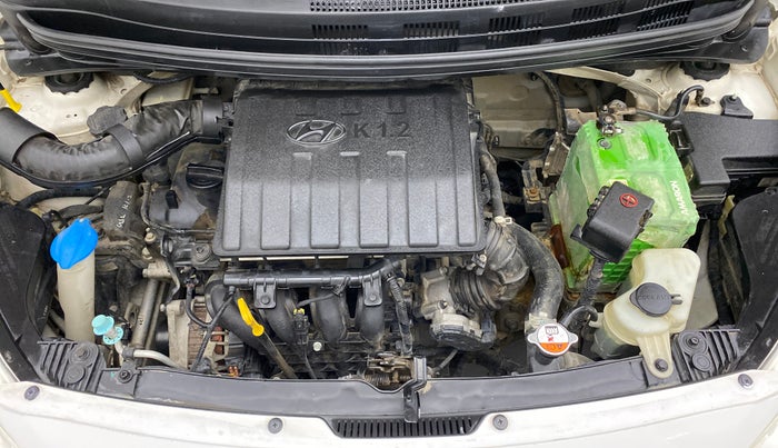 2015 Hyundai Grand i10 MAGNA 1.2 VTVT, Petrol, Manual, 1,00,645 km, Open Bonet