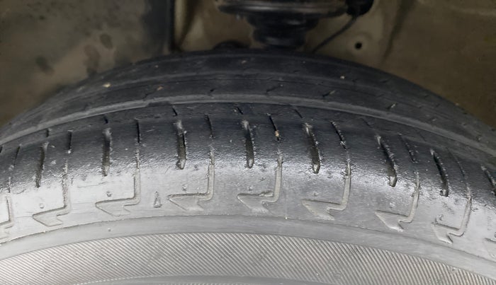 2018 Maruti IGNIS SIGMA 1.2, Petrol, Manual, 56,796 km, Left Front Tyre Tread