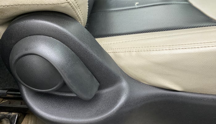 2017 Nissan Micra Active XV, Petrol, Manual, 77,537 km, Driver Side Adjustment Panel