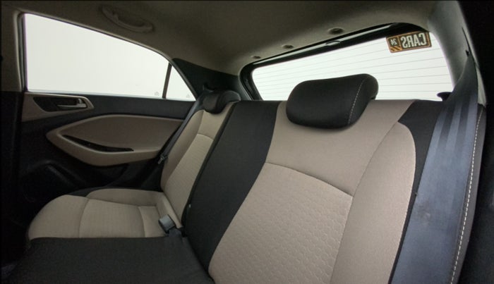 2016 Hyundai Elite i20 ASTA 1.4 CRDI (O), Diesel, Manual, 58,416 km, Right Side Rear Door Cabin